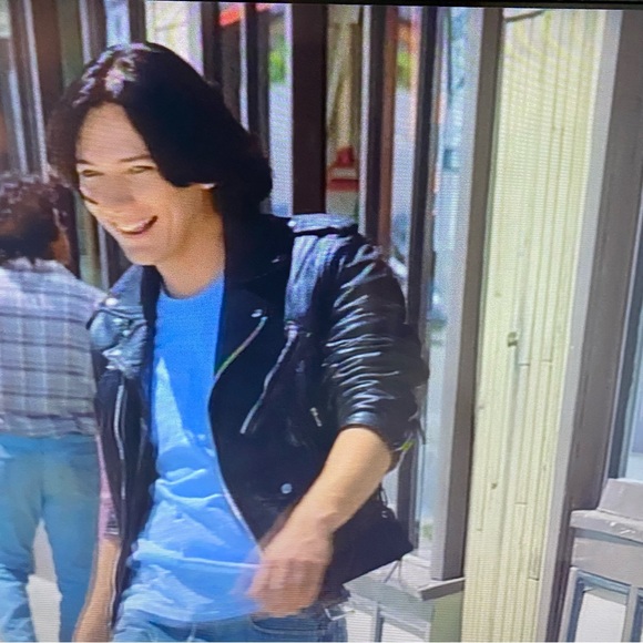 Used 2 dvd set Northern Exposure complete first season plus extras - Picture 12 of 13